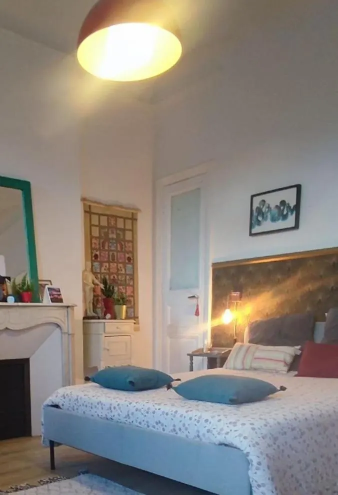 Chez L'Habitant, Propose Grande Chambre Vieux Port Marsylia Kwatera prywatna