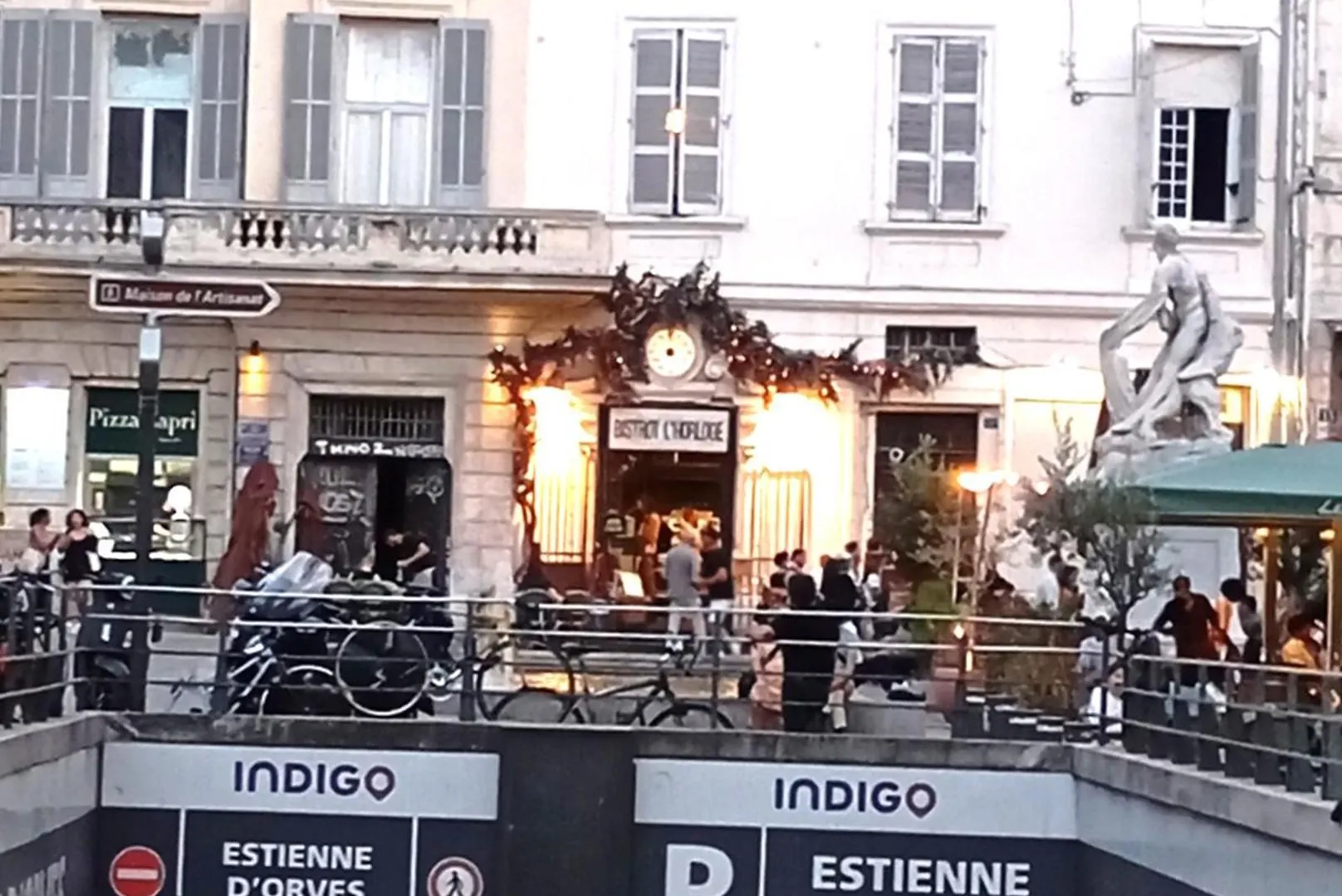 Chez L'Habitant, Propose Grande Chambre Vieux Port Marsylia 0*,