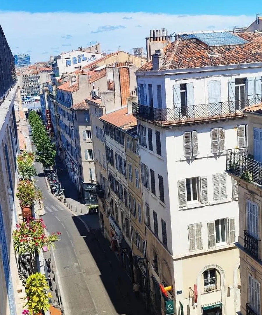 Chez L'Habitant, Propose Grande Chambre Vieux Port Marseille Homestay