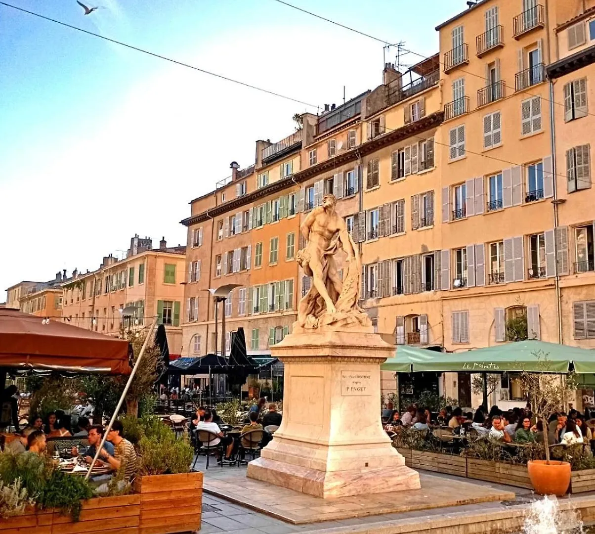 Chez L'Habitant, Propose Grande Chambre Vieux Port Marseille
