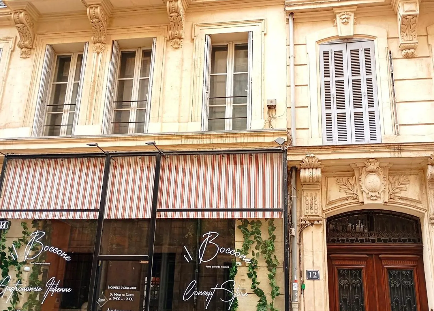 Homestay Chez L'Habitant, Propose Grande Chambre Vieux Port Marseille France