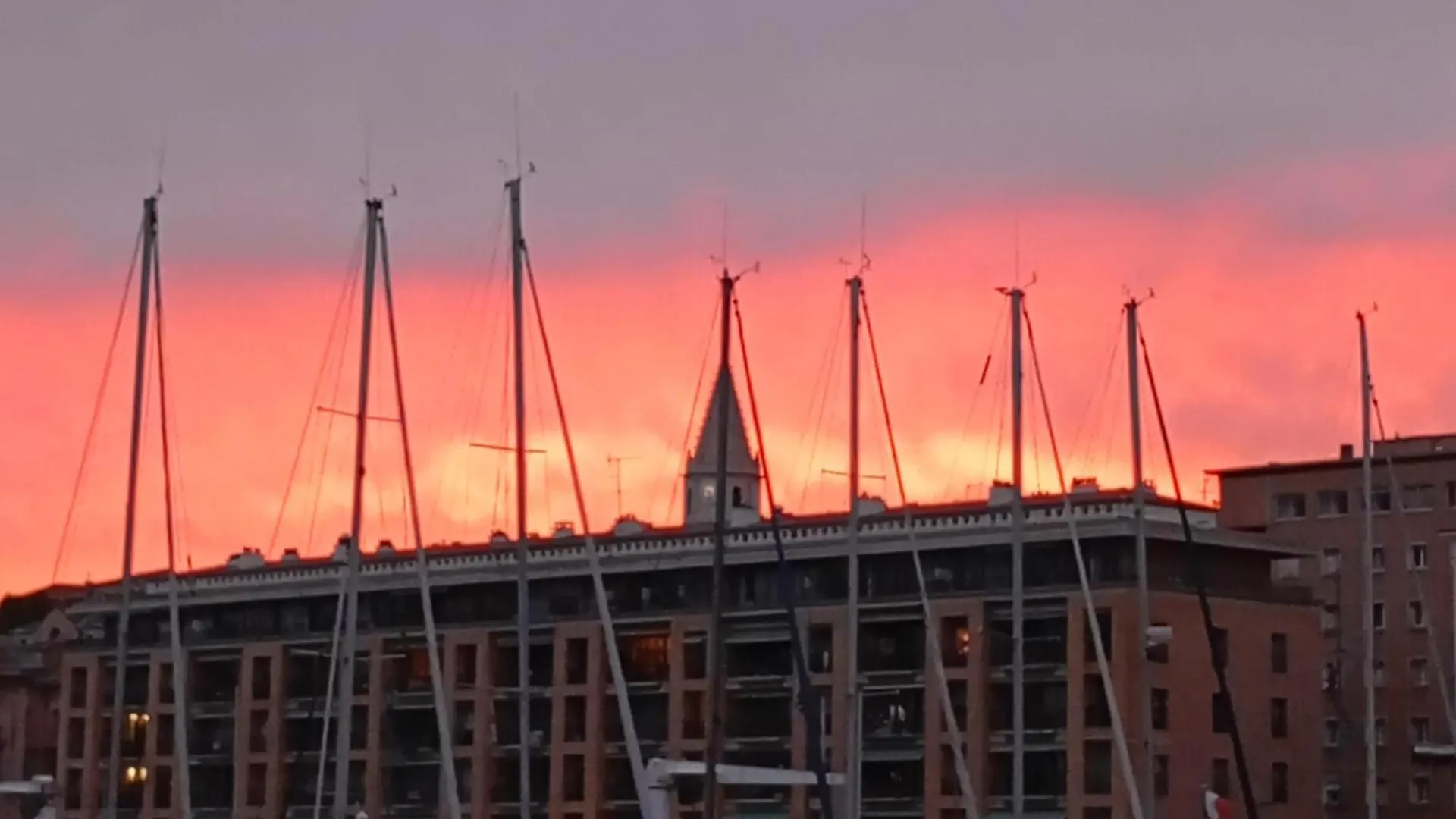 Chez L'Habitant, Propose Grande Chambre Vieux Port Marseille France